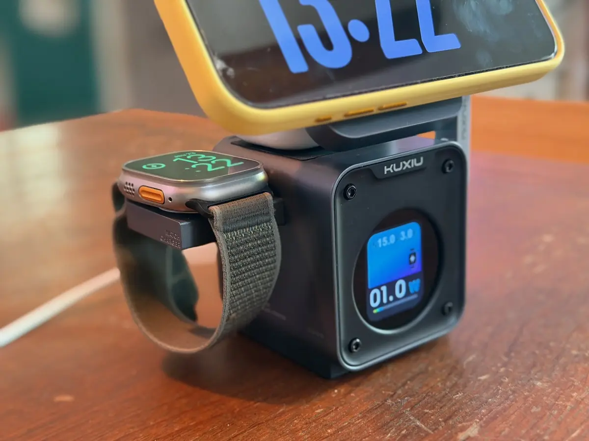 Test du Kuxiu D5, le chargeur MagSafe qui garde votre iPhone au frais