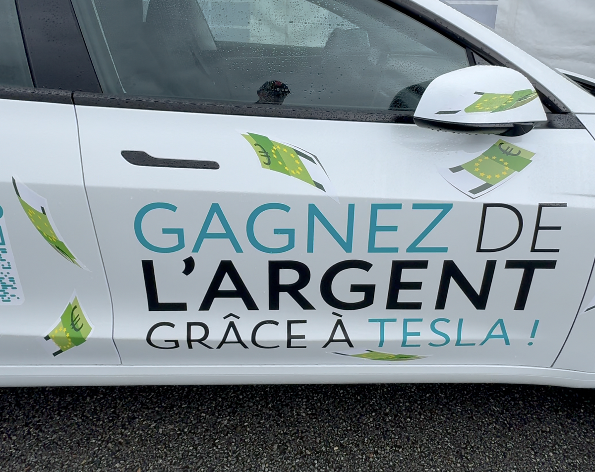 Après 317 000 Km et de la charge rapide, cette Tesla Model 3 française va vous étonner !