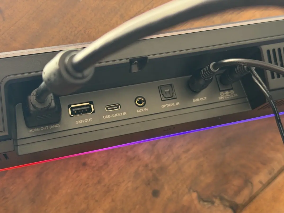 Test de la Creative Sound Blaster Katana V2X&nbsp;: une barre de son gaming qui fait plus que du gaming