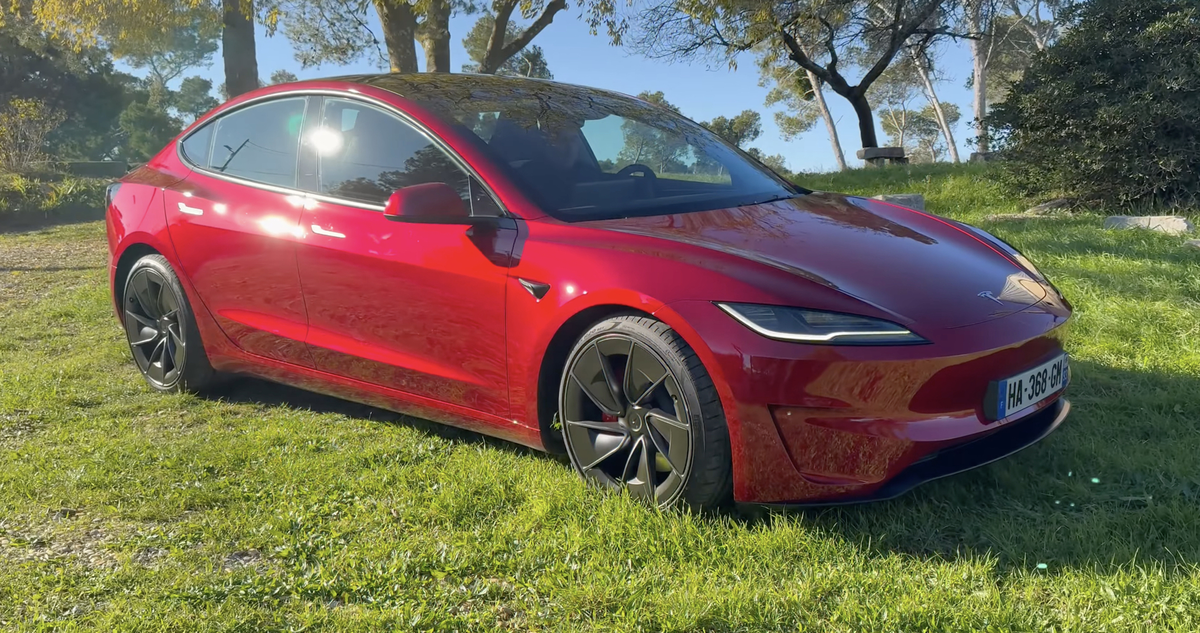 Essai Tesla Model 3 Performance 2024-2025 : la berline sportive électrique idéale ?