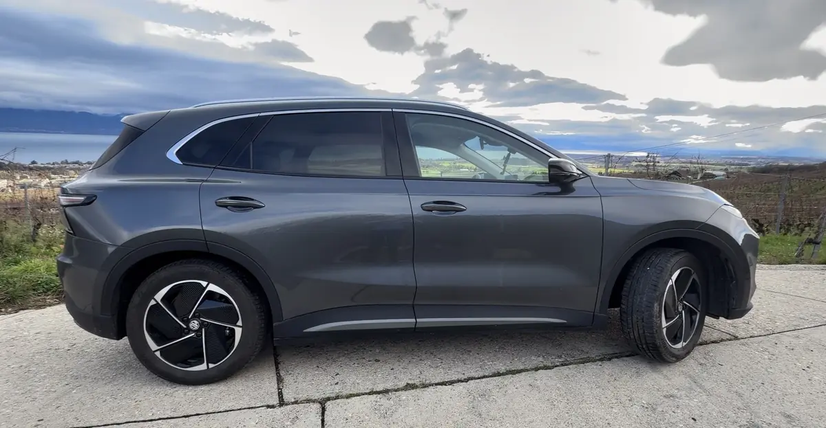 Essai MG S5&nbsp;: ~30 000&euro; pour un SUV &eacute;lectrique complet, imbattable&nbsp;?