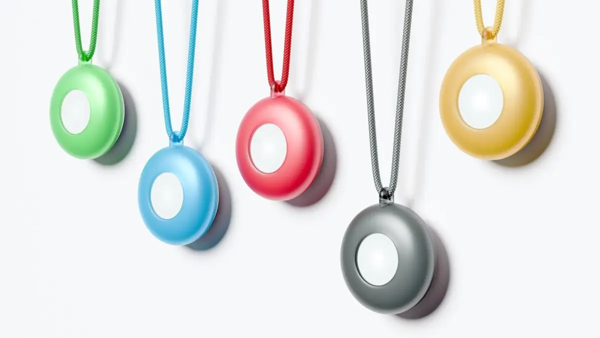 L'Europe ne veut pas de Friend, ce collier dot&eacute; d'une IA&nbsp;!