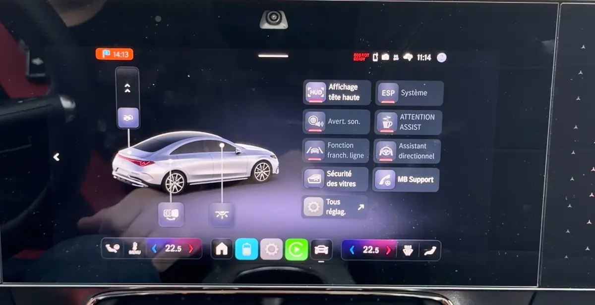 Mercedes a mis un iPad et Face ID dans son CLA&nbsp;! (Test des &eacute;crans Mercedes 2026)