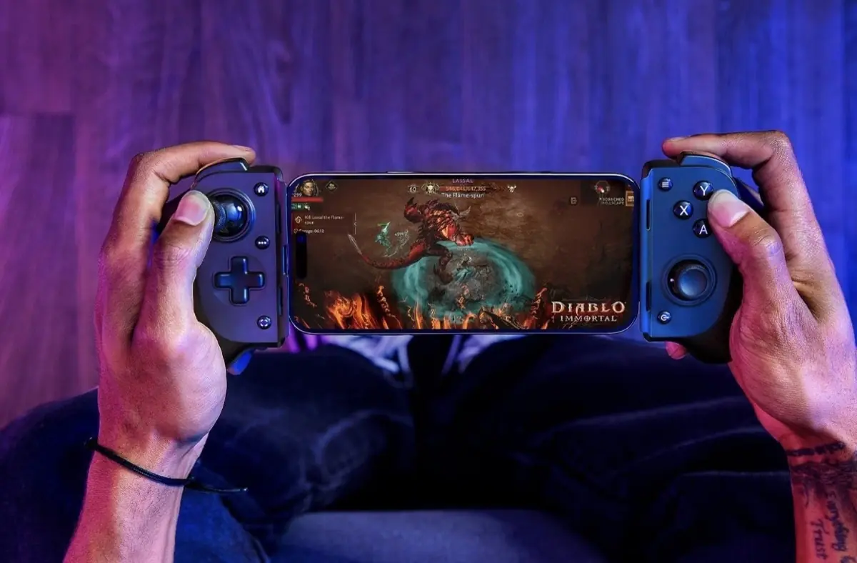 Razer Kishi V3&nbsp;: votre iPhone devient une vraie console de jeu pour moins de 100 euros