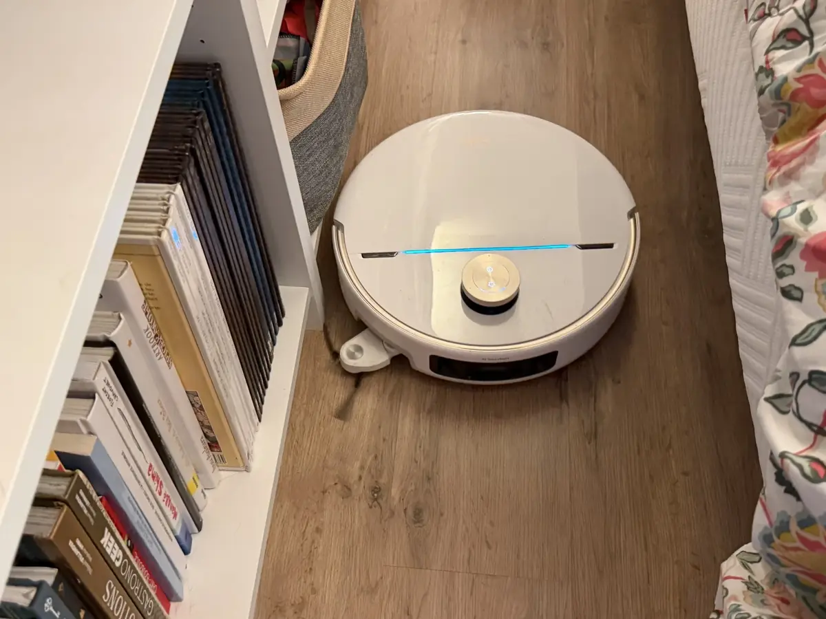 Test du MOVA V70 Ultra Complete&nbsp;: le robot aspirateur qui a le bras long