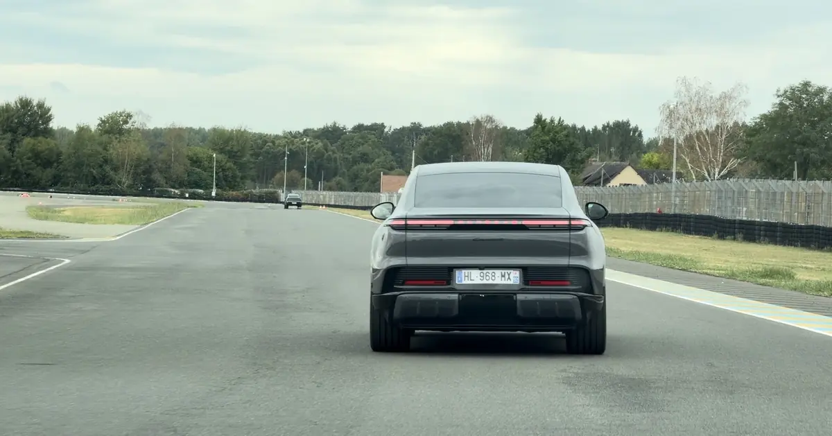 Essai Porsche Cayenne &eacute;lectrique&nbsp;: circuit, off-road, recharge, 1000CV... il nous a bluff&eacute;s&nbsp;!