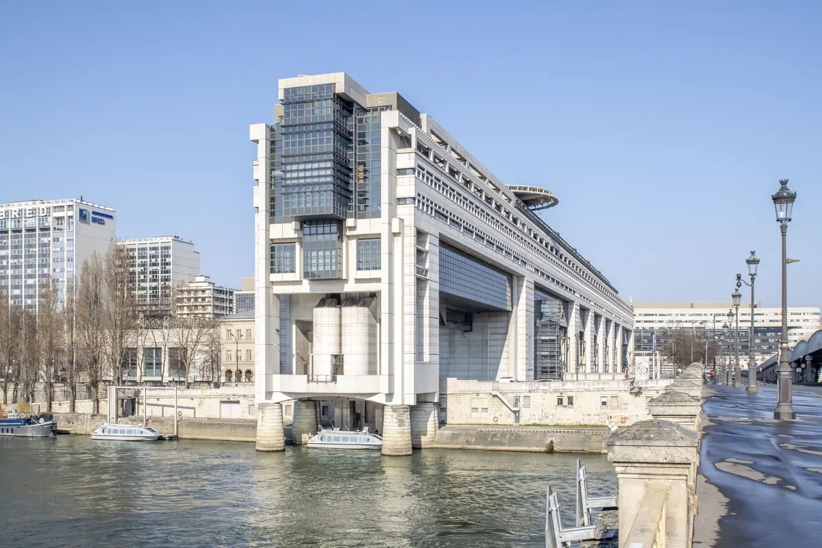 Le Royaume-Uni va taxer les voitures &eacute;lectriques au kilom&egrave;tre&nbsp;: bient&ocirc;t la m&ecirc;me chose en France&nbsp;?