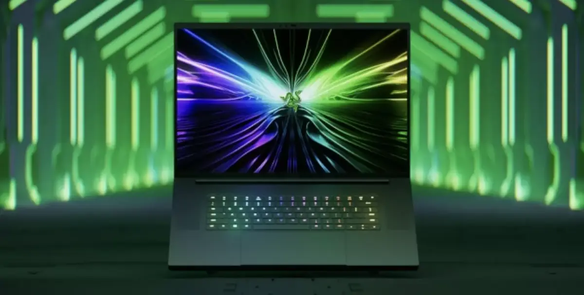 Thunderbolt 5 Razer Blade 18