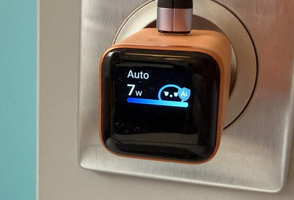 Test du chargeur Anker Nano 45W orange&nbsp;: un &eacute;cran mignon, de la charge "froide", id&eacute;al pour voyager