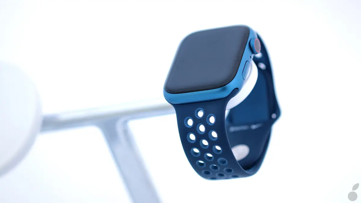 Il attache une Apple Watch à une voiture pour suivre sa petite amie !