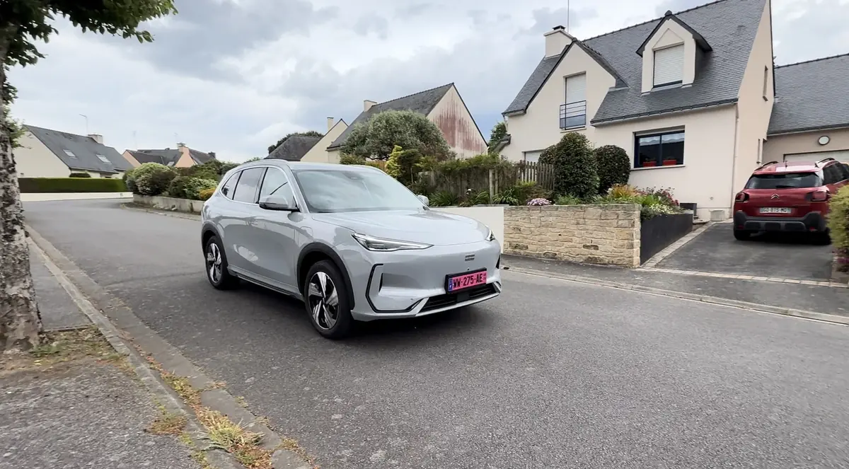 Essai Geely E5&nbsp;: une bonne le&ccedil;on de "premium" &agrave; Volkswagen et Stellantis&nbsp;!