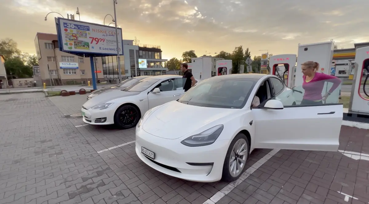 Essai Tesla Model 3 Grande Autonomie jusqu'en Pologne !