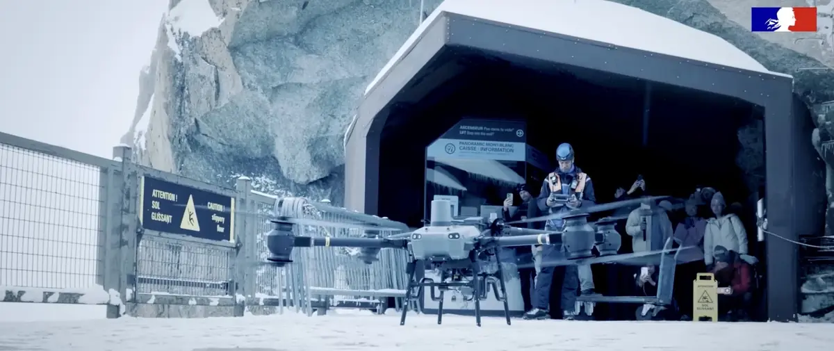 Comment le PGHM de Chamonix utilise le drone DJI FlyCart 30 pour porter secours en montagne