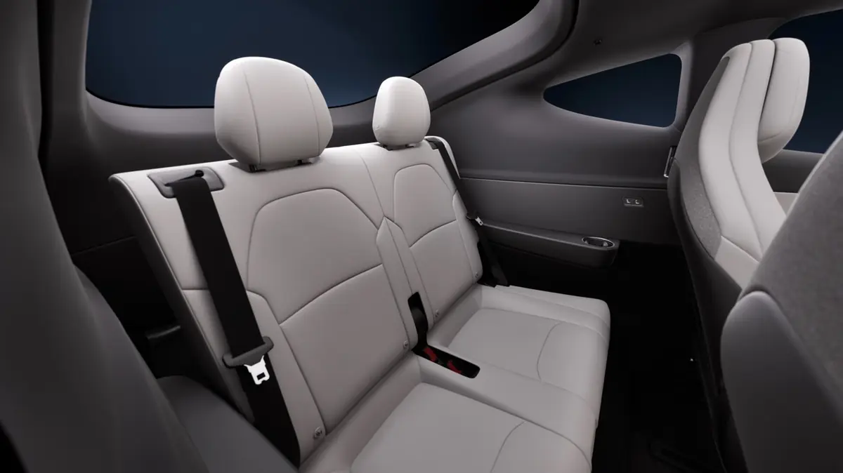 Le Tesla Model Y L 7 places arriverait en Europe d&eacute;but 2026, mais avec quelles sp&eacute;cifications&nbsp;?