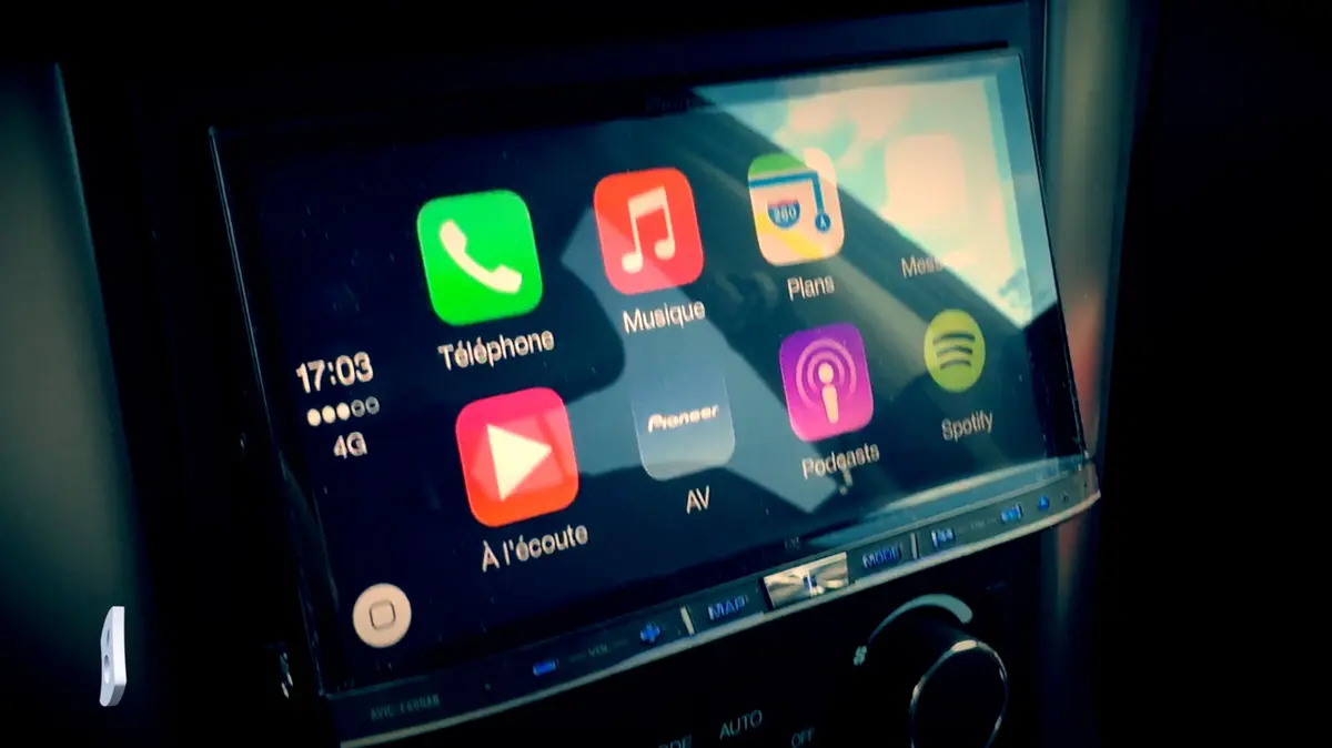 CarPlay : on l'a enfin testé (pour de vrai !)  avec un modèle Pioneer AVIC-F60DAB (vidéo)