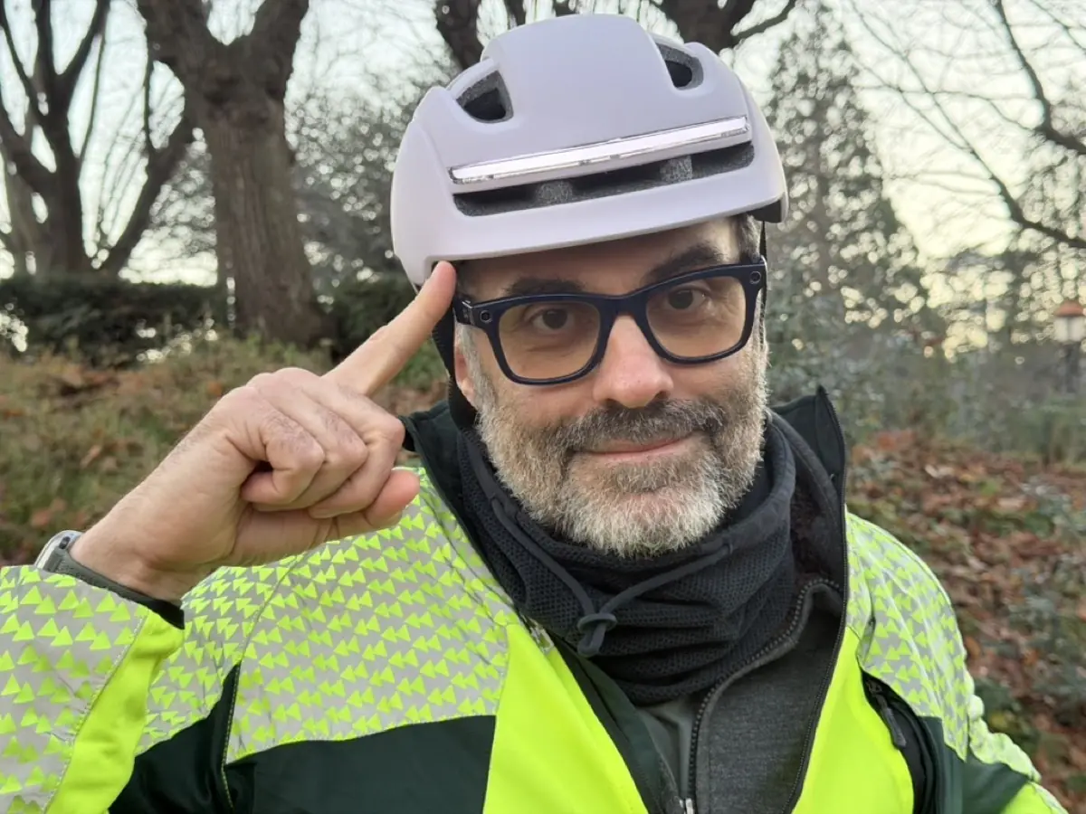 Prise en main du Tenways EH20&nbsp;: le casque v&eacute;lo connect&eacute; qui remplace vos AirPods et vos clignotants