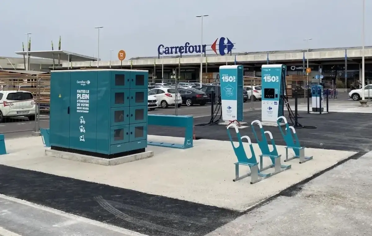 Recharges &eacute;lectriques gratuites&nbsp;: ce qui change aux bornes de Carrefour d&egrave;s le 1er avril