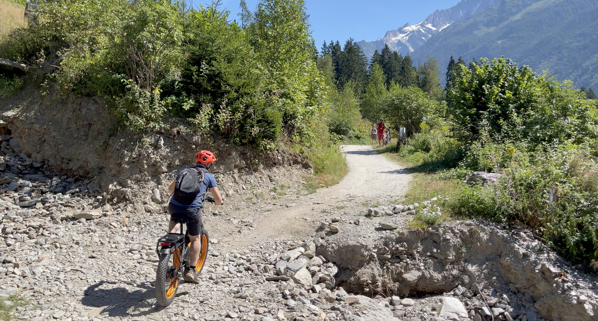 Comparatif de VTT à capteur de couple à moins de 2000€ : Lankeleisi MG600 Plus vs CMACEWHEEL AL26