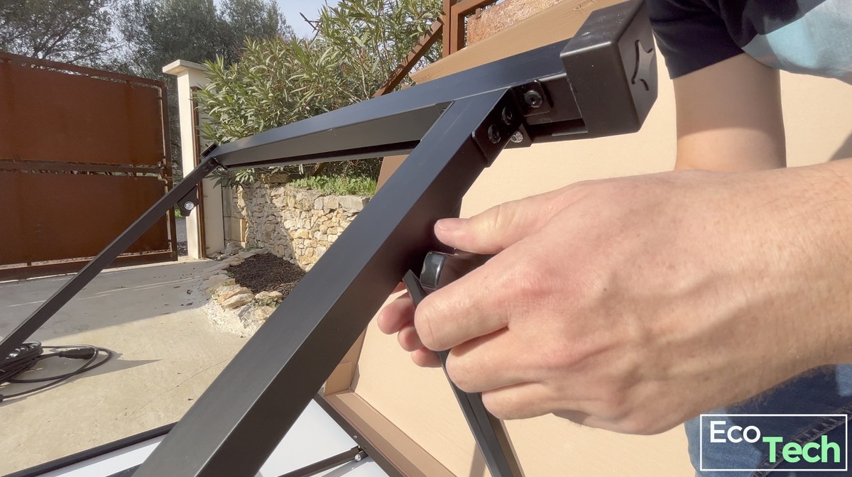 Installation des panneaux solaires Sunology Play : notre tuto pour produire 800W d'électricité !