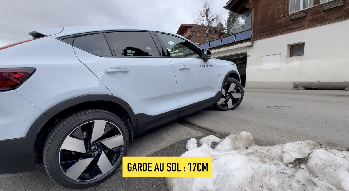 Essai Volvo C40 Recharge 2024 dans les Alpes suisses : enfin une autonomie correcte ?