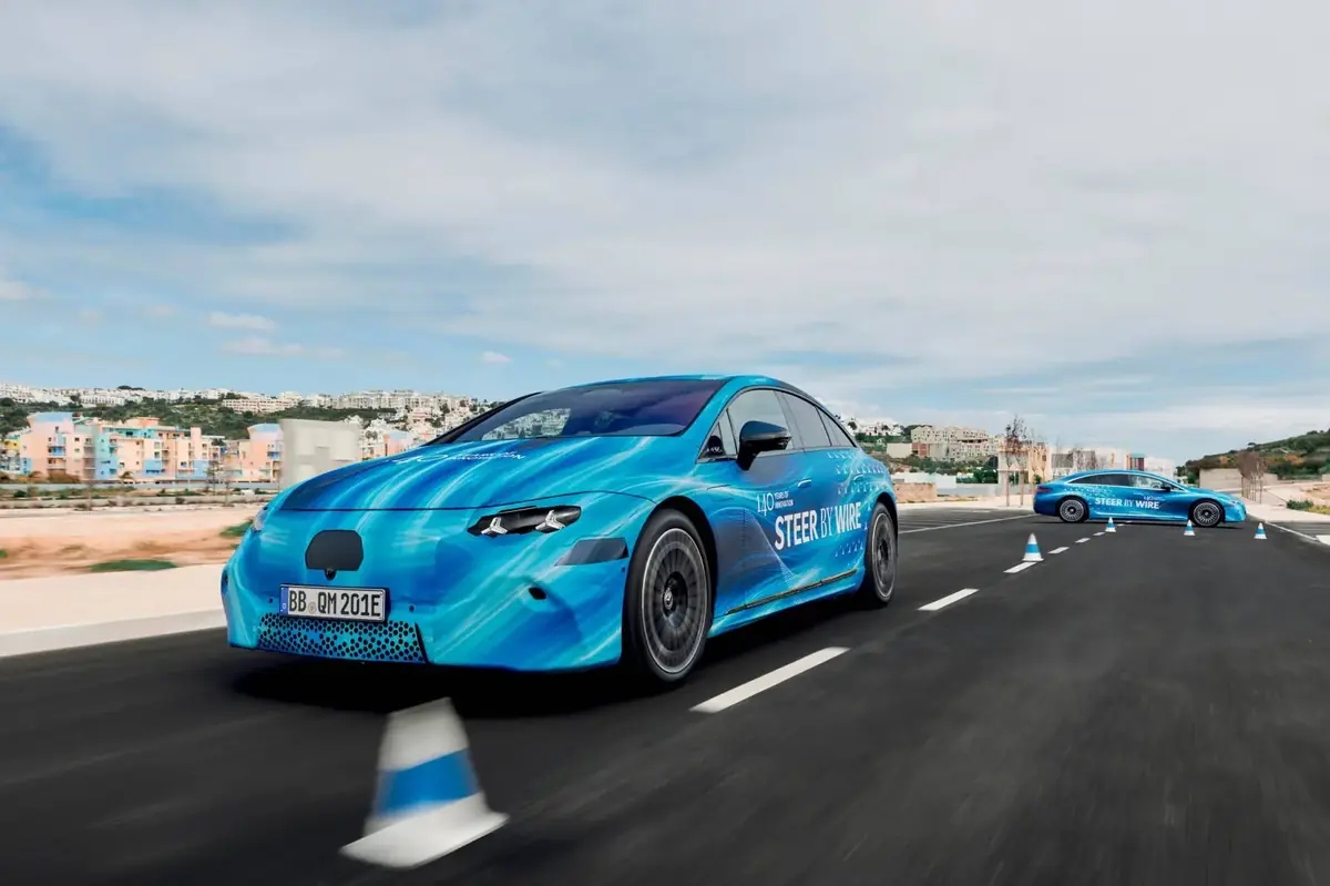 Mercedes abandonne le volant rond sur l'EQS au profit d'un yoke et d'une direction &eacute;lectronique