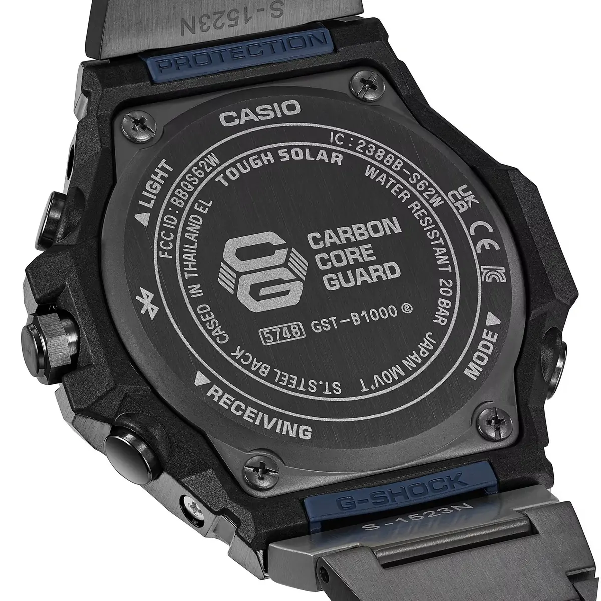 Casio affine sa G-Steel connect&eacute;e et la passe au tout noir