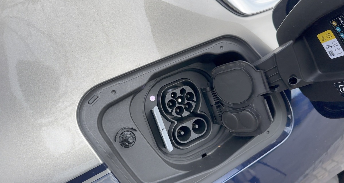 Essai BMW i7 : PS5, écran 8K, CarKey... plus techno que Tesla ?