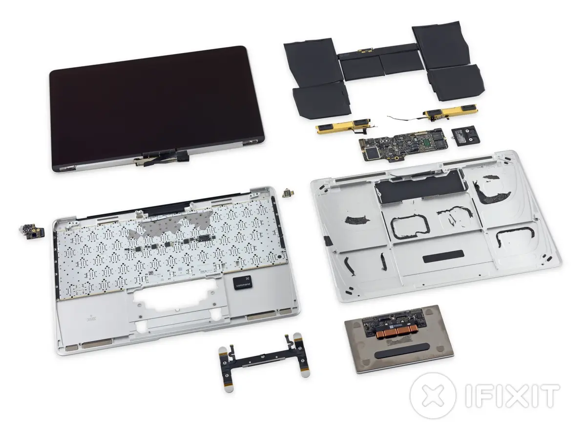 Le MacBook Retina 12" démonté également par iFixIt, avec une très mauvaise note