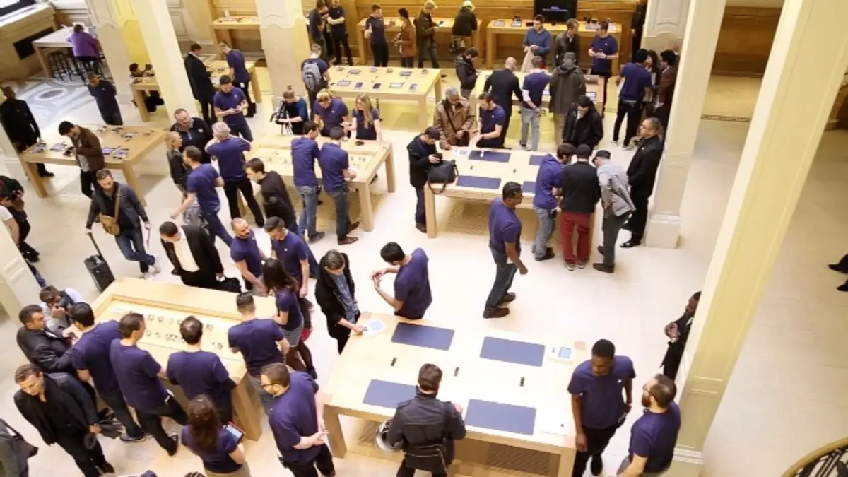 Apple WatchもアクセサリもApple Storeでは4月24日に発売されない