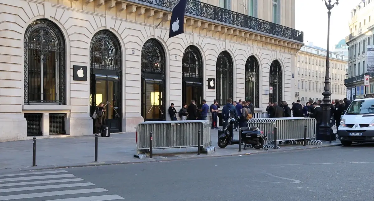 Colette, Apple Store : du rififi autour des précommandes et de la disponibilité en boutique