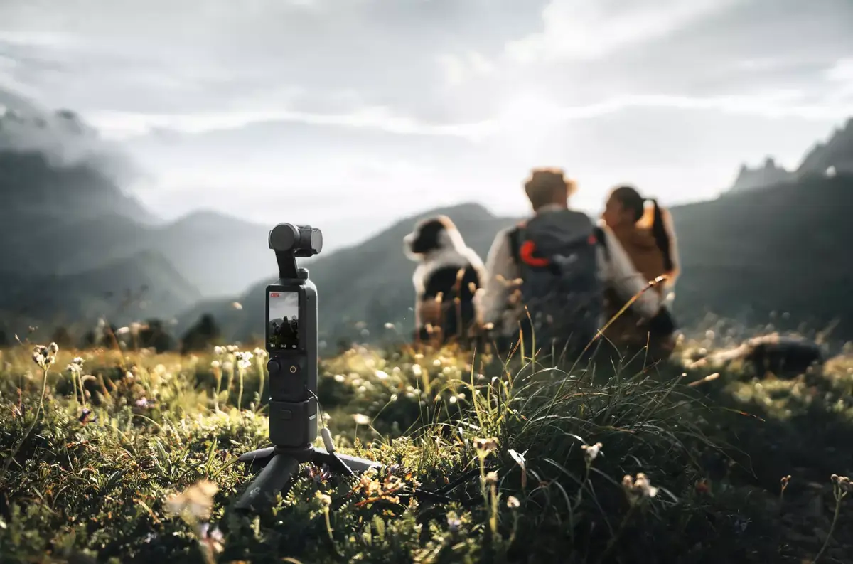 Voici l'Osmo Pocket 3 de DJI, avec un capteur 1 pouce et un écran OLED rotatif