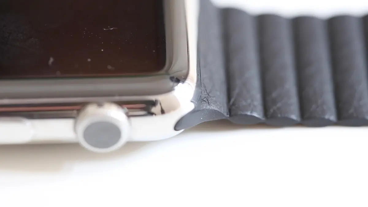 Apple Watch : test du bracelet Cuir Venezia matelassé, avec fermoir magnétique réglable