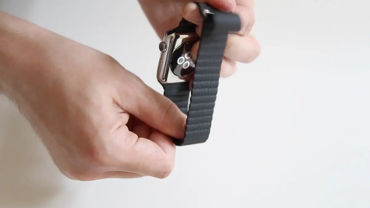 Apple Watch : test du bracelet Cuir Venezia matelassé, avec fermoir magnétique réglable