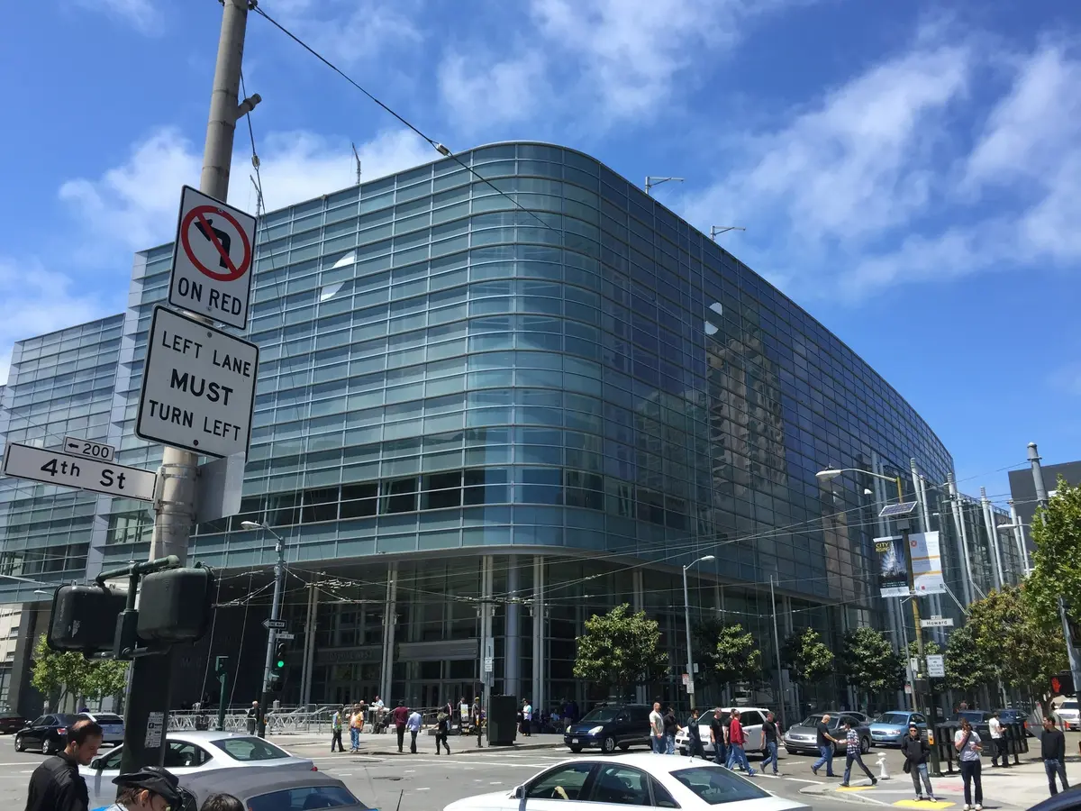 WWDC : les préparatifs débutent au Moscone Center