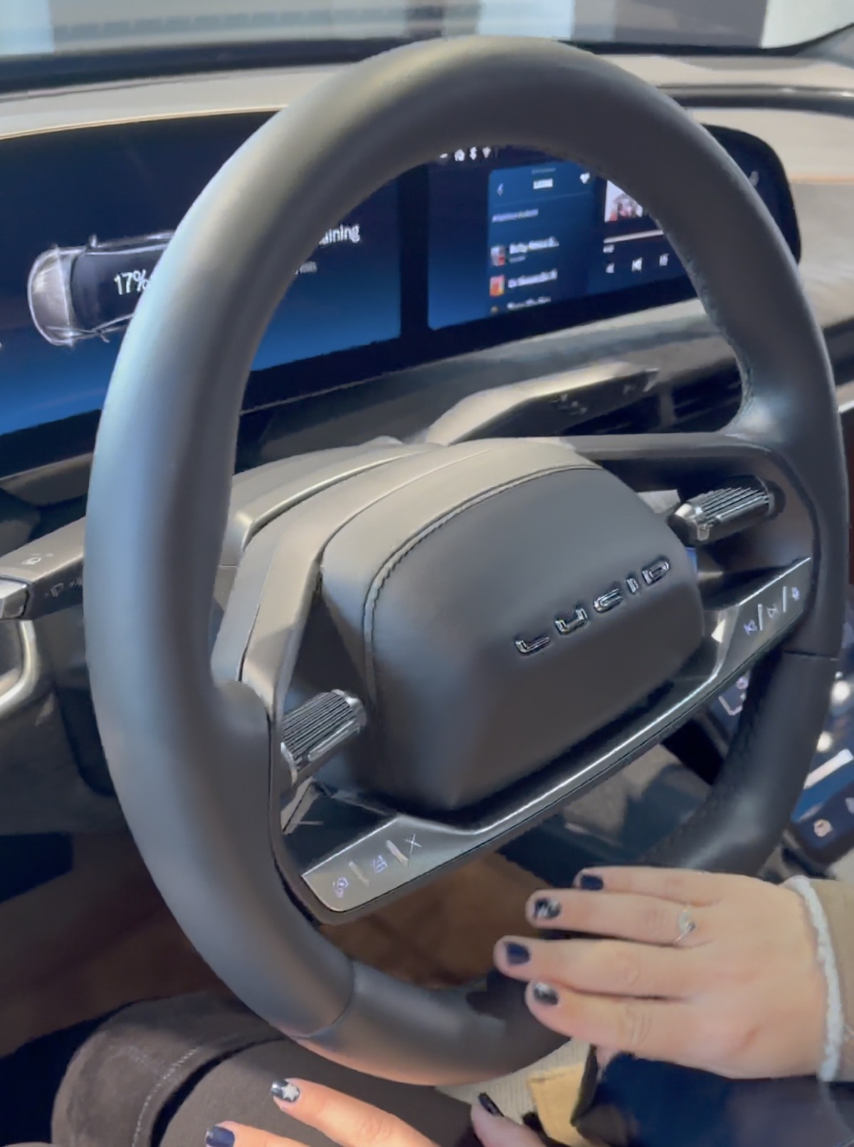 Coup d'oeil sur la Lucid Air (vidéo à Genève) concurrente de la Tesla Model S