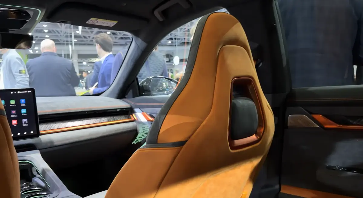On essaie toutes les Zeekr, la marque chinoise de luxe qui d&eacute;barque en France&nbsp;!