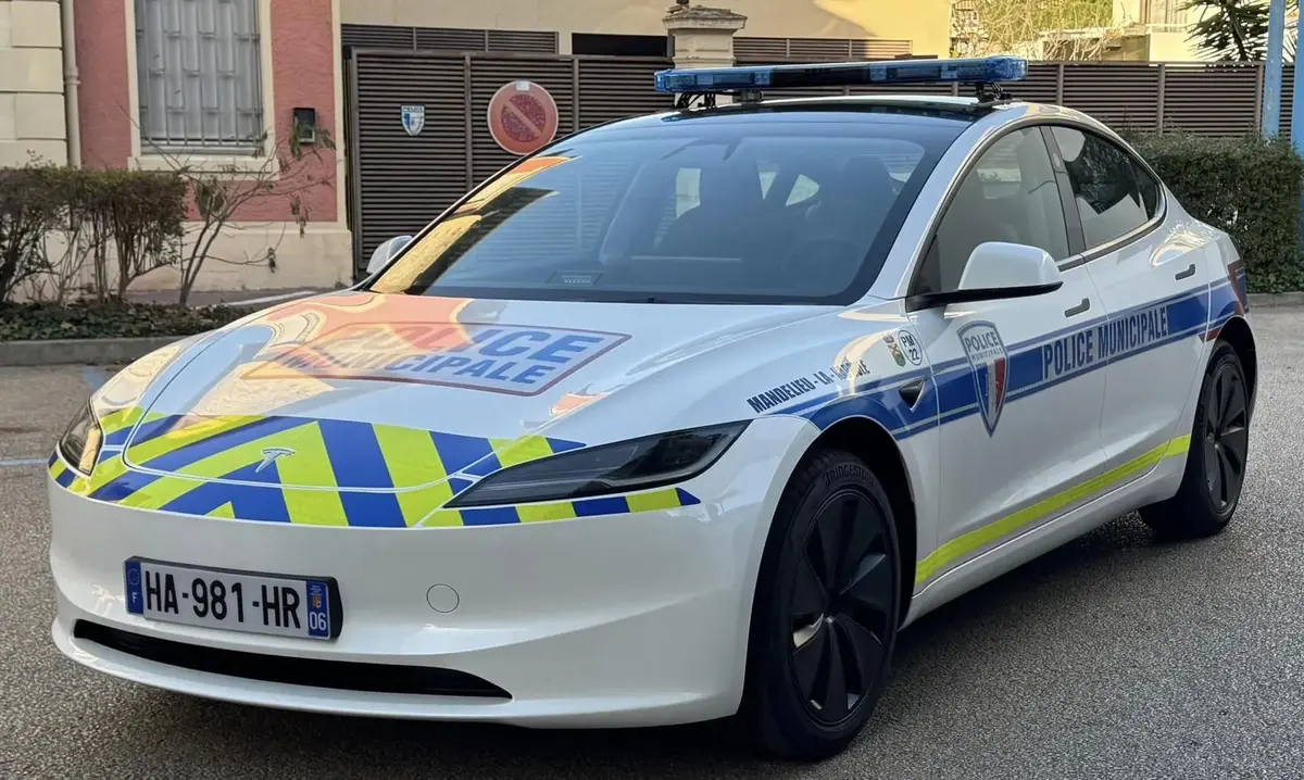 Tesla Police France