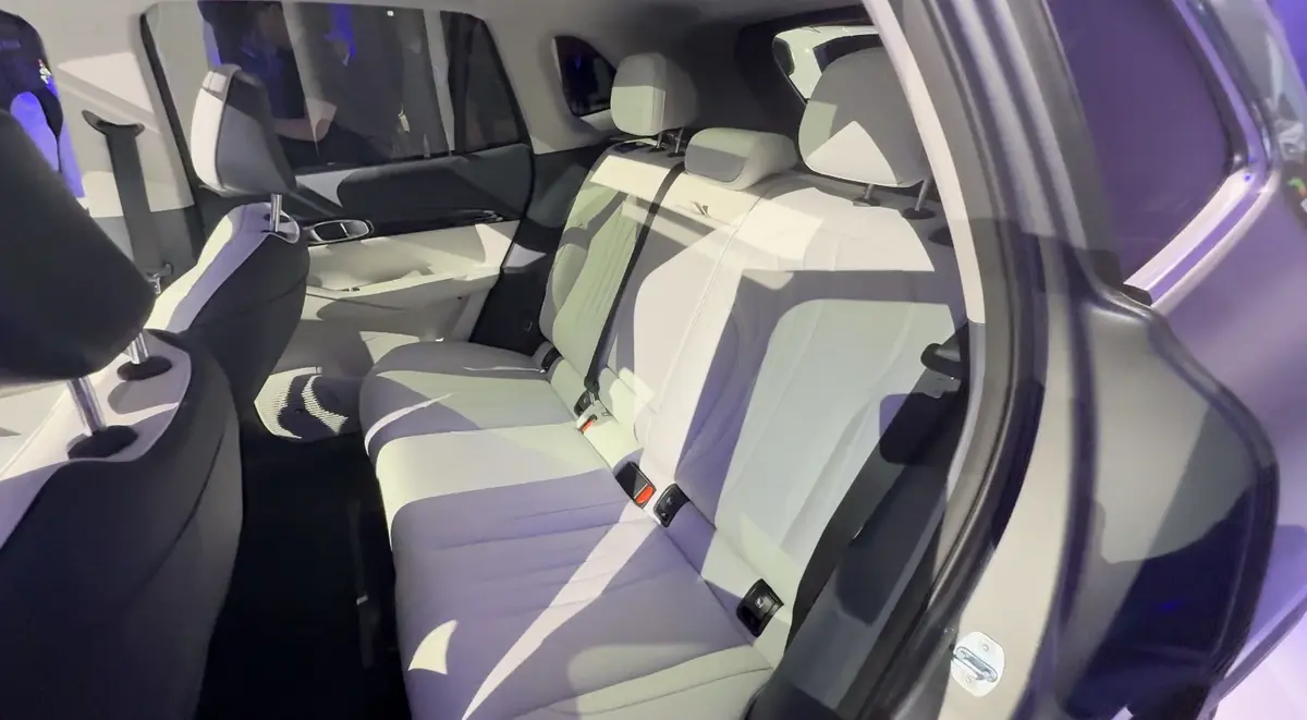 Le chinois Geely d&eacute;barque en France avec l'E5, un SUV &eacute;lectrique cossu, d&egrave;s 399&euro;/mois sans apport