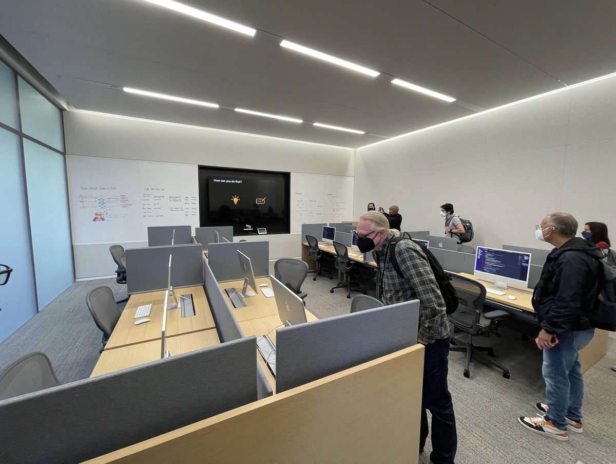 Apple Park : visite exclusive du nouveau "Lab" pour les développeurs