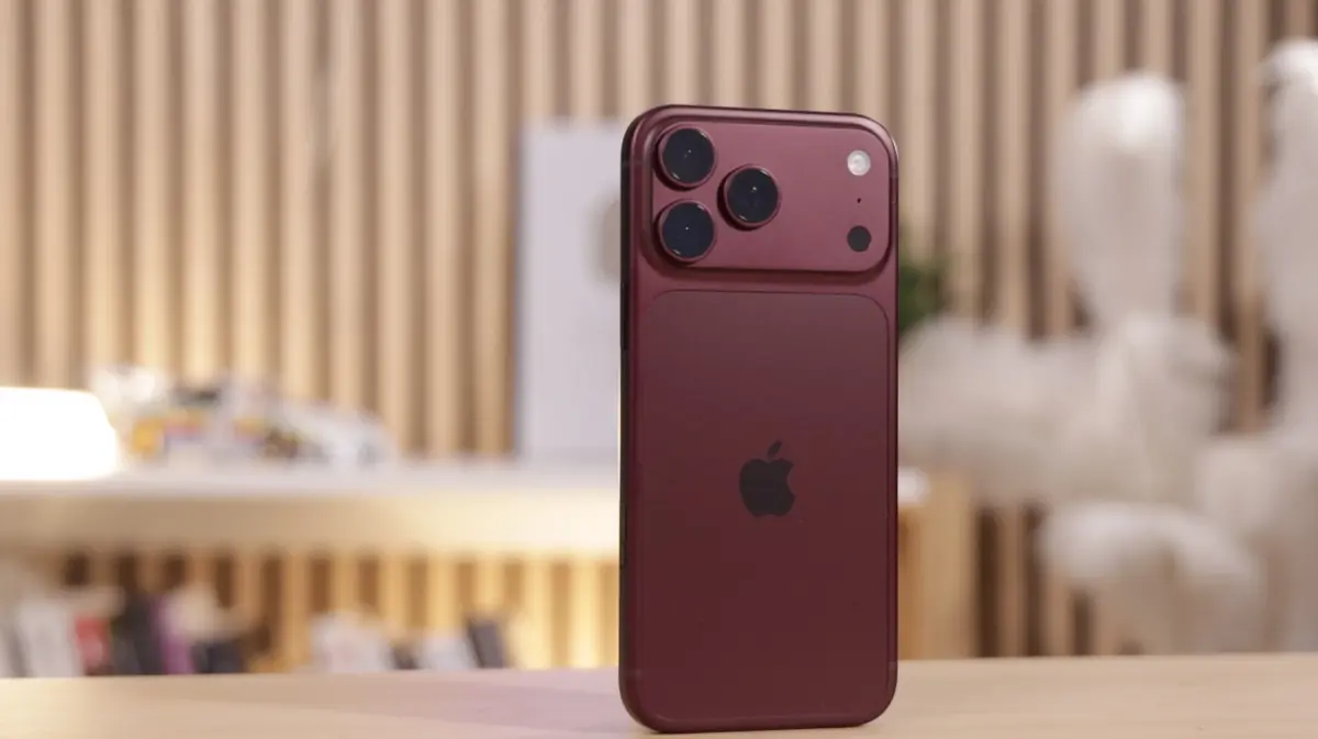 iPhone 18 Pro&nbsp;: nos d&eacute;ballages, tests du WiFi 7, chargeurs, et nouvelles couleurs&nbsp;!
