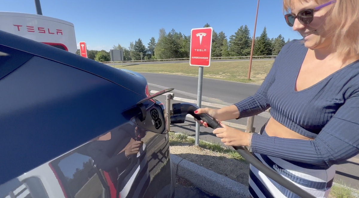 Comparatif : Skoda Enyaq Coupé RS iV ou Tesla Model Y ?