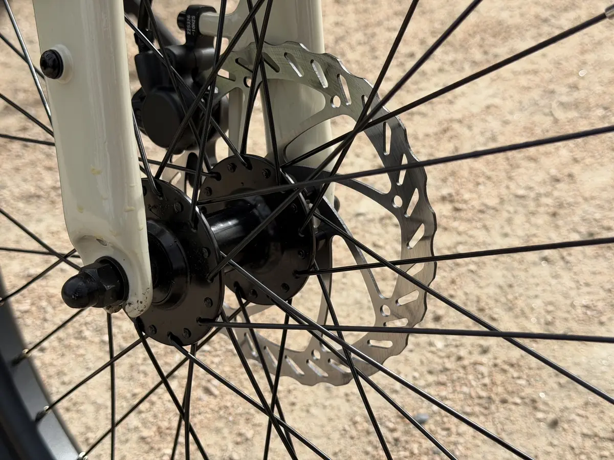 Test du Tenways CGO Compact&nbsp;: le petit v&eacute;lo discret qui sait tout faire