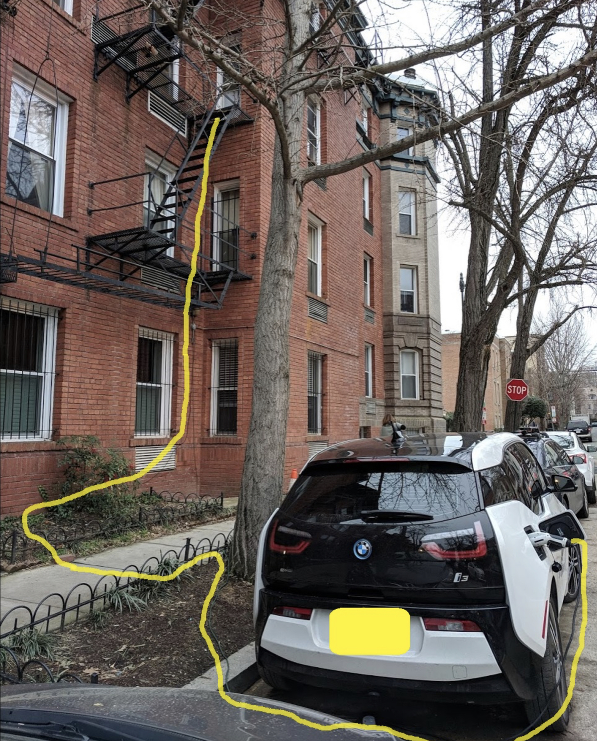 Oh qu'il est malin ce câble de charge pour voiture électrique !