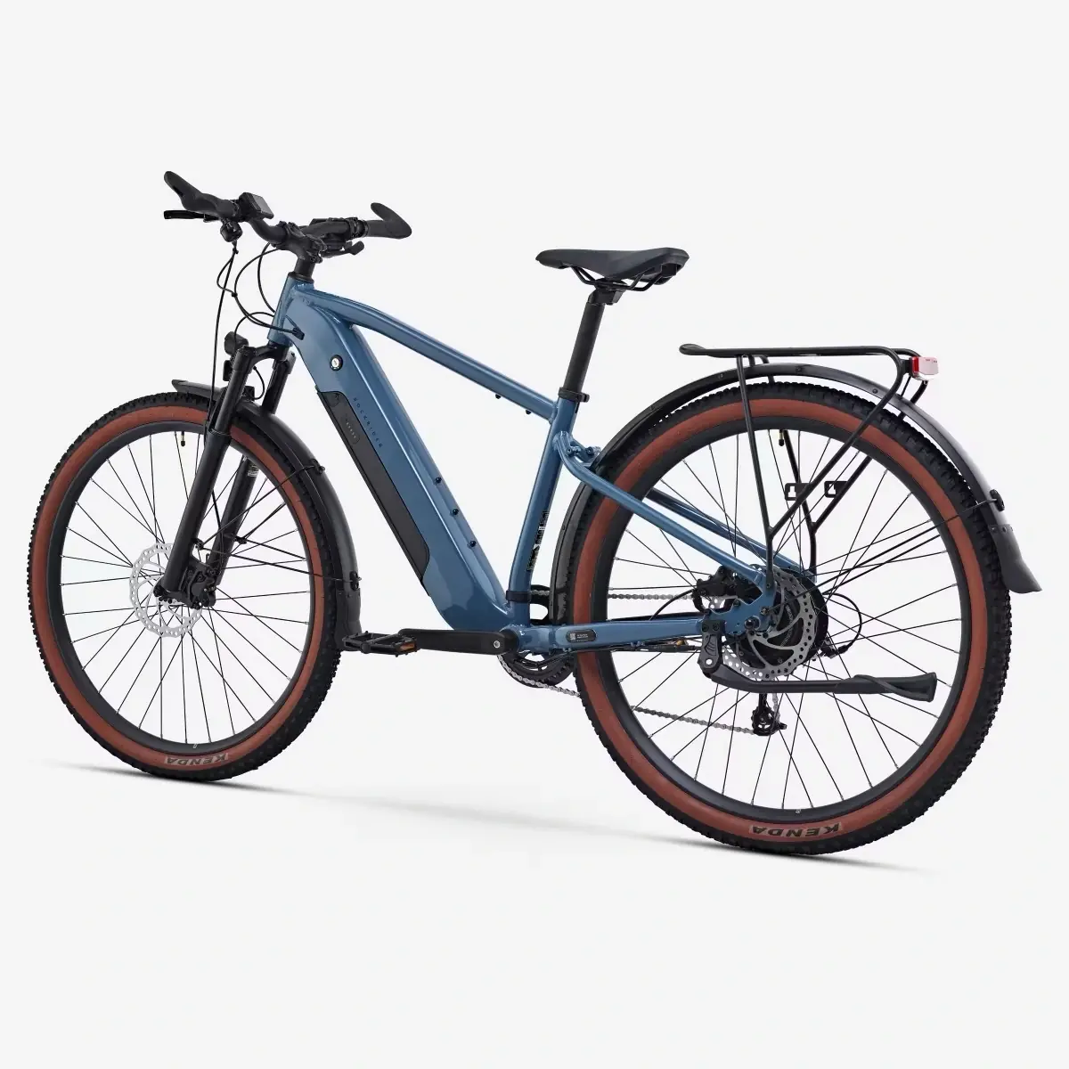 Decathlon lance le Rockrider E-EXPL 100 LTD, un VTC &eacute;lectrique &agrave; 1 700 euros avec 100 km d'autonomie