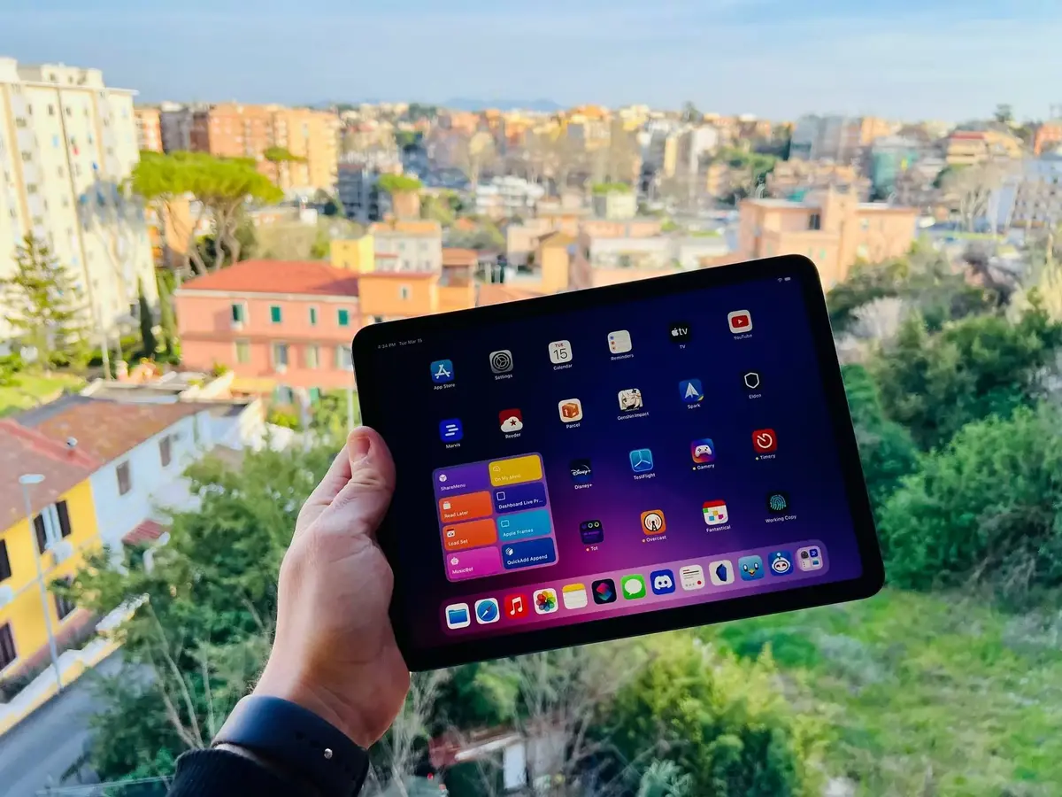 Revue de presse de l'iPad Air 5 : un air de Pro ?