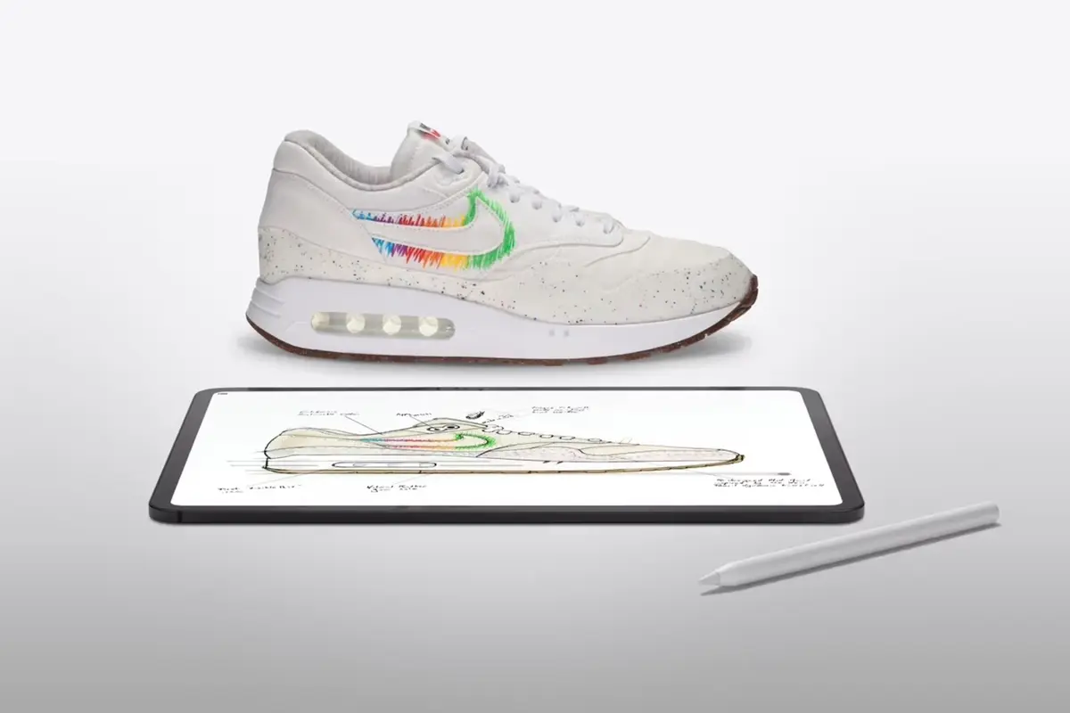 Apple Tim Cook Nike Air Max iPad Pro M4 Apple Pencil Pro