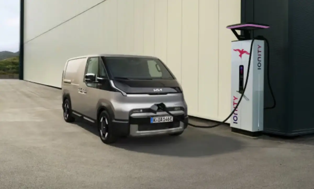 Un van &eacute;lectrique 7 places &agrave; 41 450&nbsp;&euro;&nbsp;: le Kia PV5 a un autre argument face &agrave; l'ID.Buzz&nbsp;!