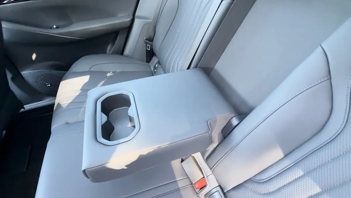 Essai Geely E5&nbsp;: une bonne le&ccedil;on de "premium" &agrave; Volkswagen et Stellantis&nbsp;!