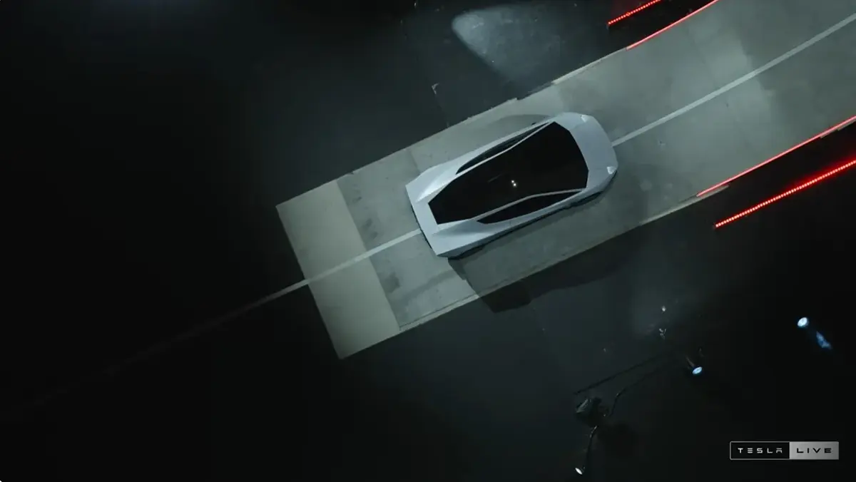 Tesla Roadster&nbsp;: il vole pour de vrai gr&acirc;ce aux fus&eacute;es de SpaceX