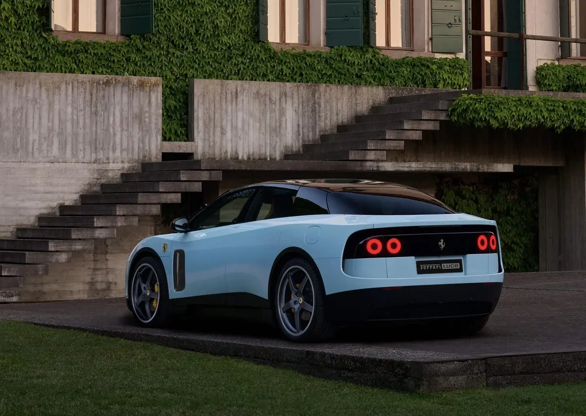 Ferrari Luce&nbsp;: Jony Ive livre enfin sa voiture, et c'est l'anti-Apple Car